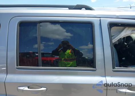 2015 Jeep Patriot Sport из США, поврежденный, VIN 1C4NJPBB9FD349900